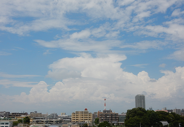 そろそろ梅雨が明けそうだね。東京・練馬から北の空を・・・