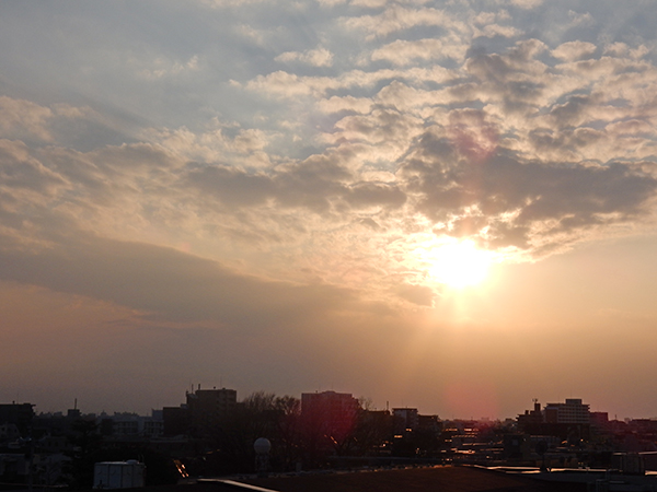 久しぶりに夕陽を見ました。東京・練馬より。