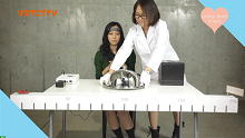 隠して机に。東京ＭＸ「リスアニ！ＴＶ」寿美菜子さんのプリティー・フィーバー度を脳波測定で判定2013.11.22-29-6
